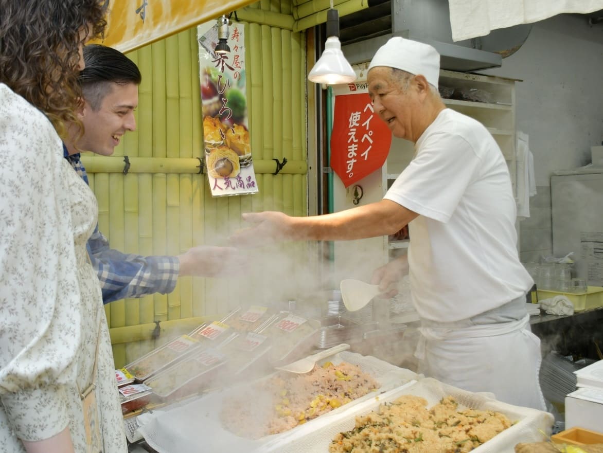 We were lucky to be offered samples of both varieties – warm, savoury, and ready to be enjoyed.