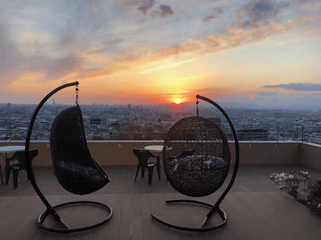 With its stunning views over Osaka, this hotel transforms into an even more enchanting spot as the sun sets on the city.