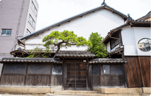 MASUYA, a gift shop featuring souvenirs and household goods unique to the Setouchi area