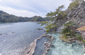 熊野別邸中の島_潮聞之湯