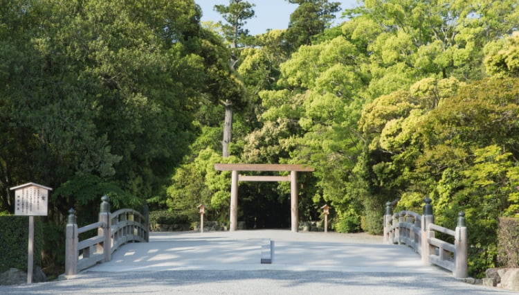 مدخل ضريح جيكو