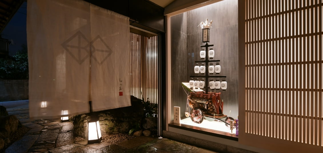 Un viaje de 3 noches y 4 días a la región de Kansai, visitando el santuario sagrado de Ise y disfrutando de las bendiciones de la naturaleza, la cultura y la gastronomía.