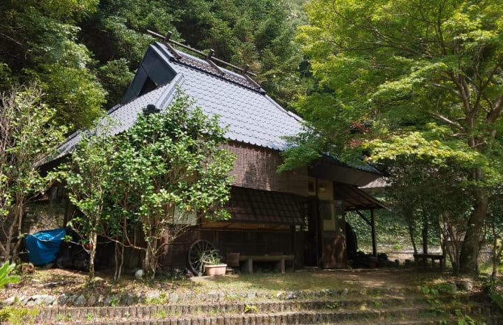 桔梗隼光鍛刀場（外観）