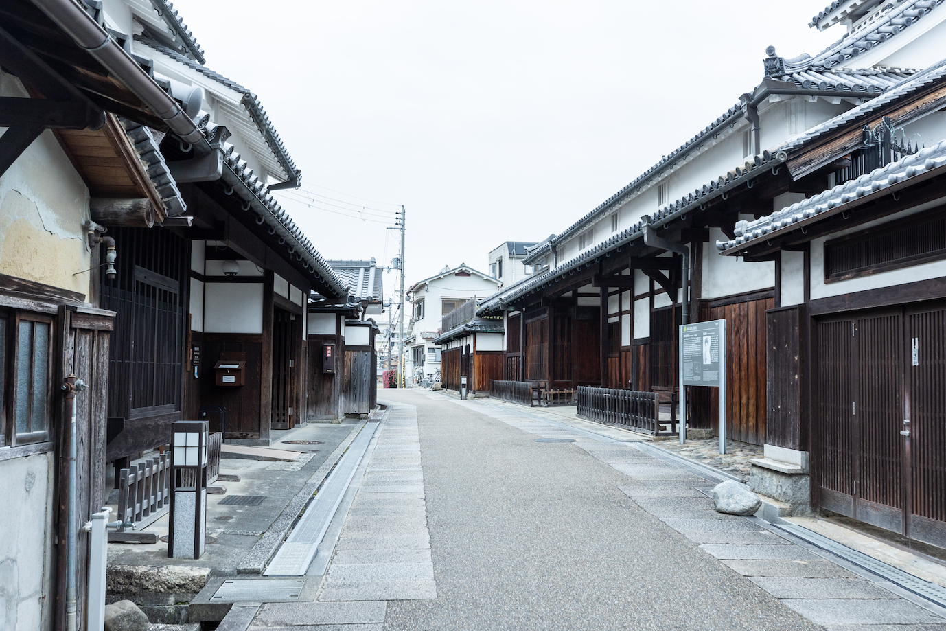 Guided by a resident of Tondabayashi Jinaimachi! Let’s travel back in ...