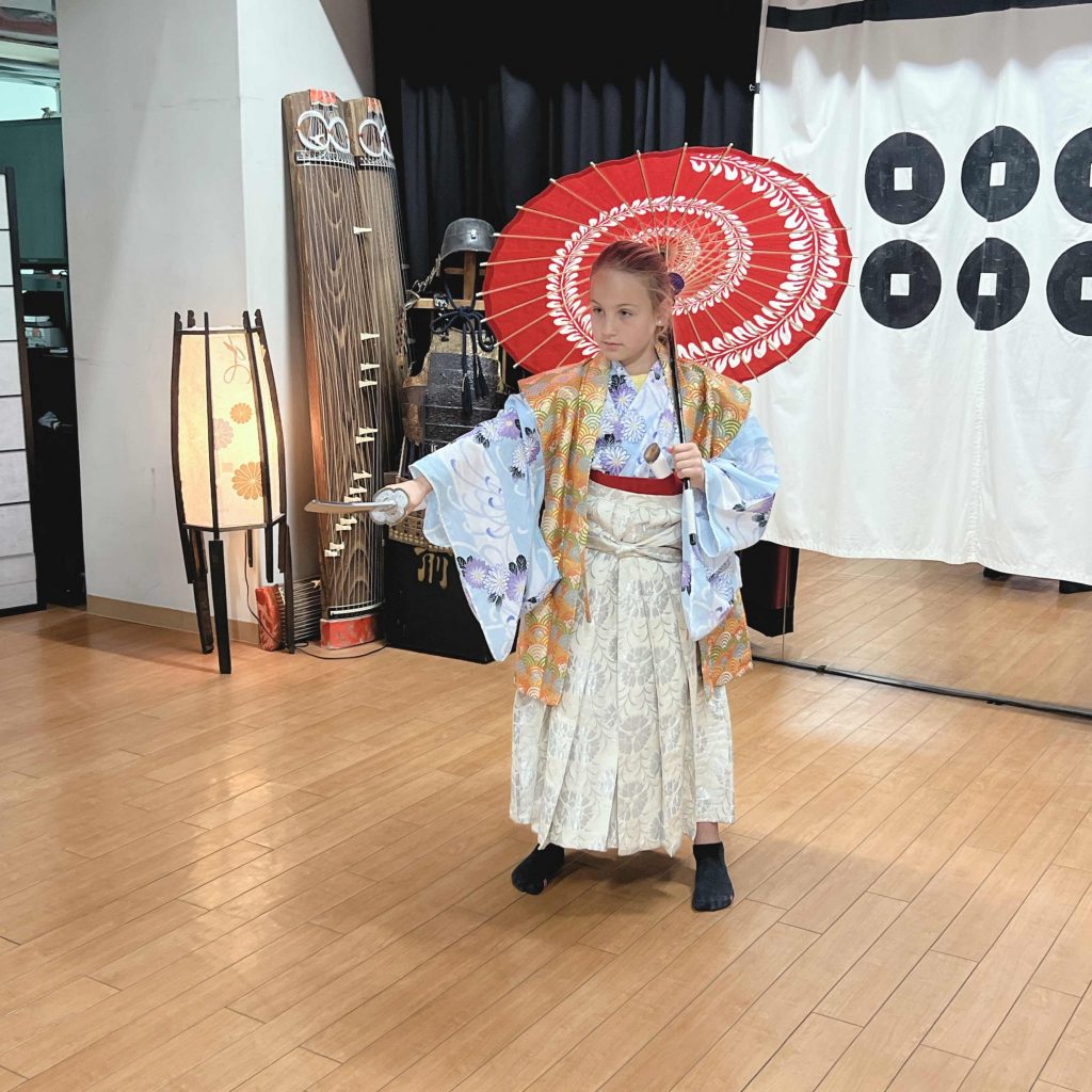 屋内で楽しむ本格サムライ・忍者体験