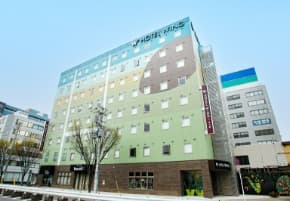 ホテルウィングインターナショナルセレクト東大阪外観